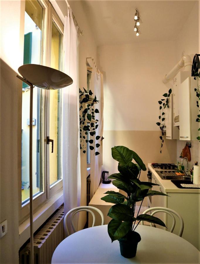 - La Casa Delle Meraviglie -Navigli Edition- Milan Luaran gambar